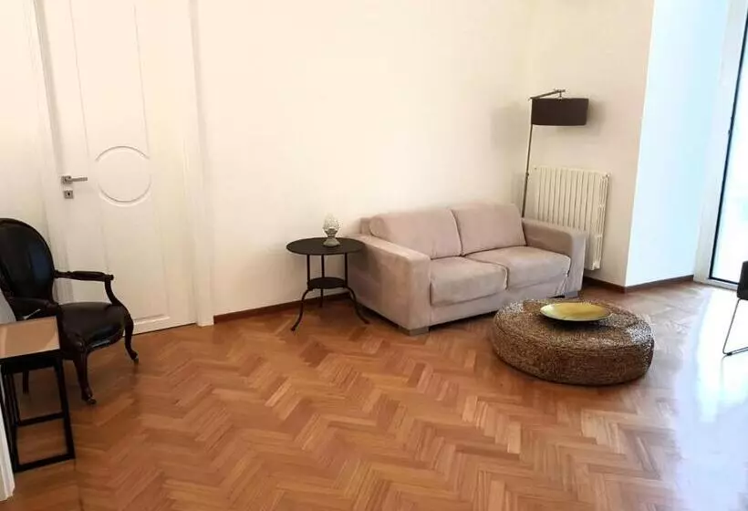 Aamiaismajoitus (B&B) Borgoantico34   Luxury Room