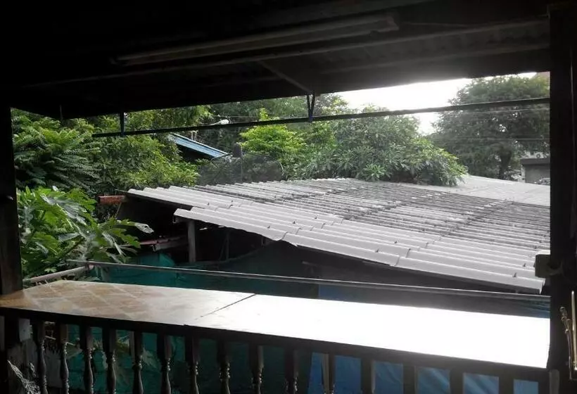 تختخواب و صبحانه Ray Nu Guest House