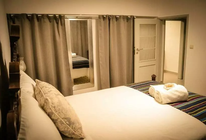 Domvs Gaia Ghouse B&b