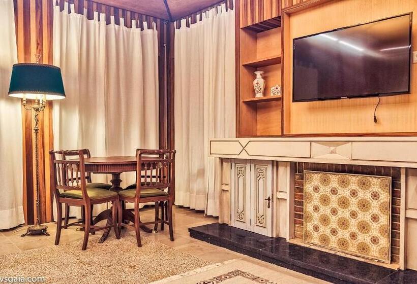 Domvs Gaia Ghouse B&b