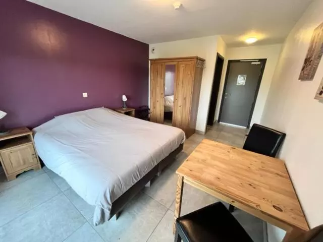 ホテル Auberge Des Blancs Cailloux