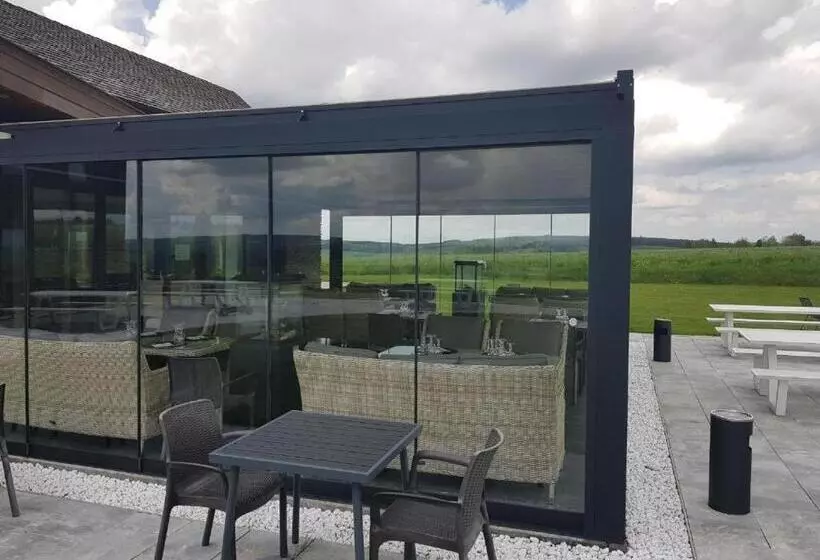 ホテル Auberge Des Blancs Cailloux