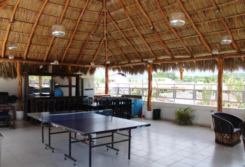 هتل & Suites Vayor