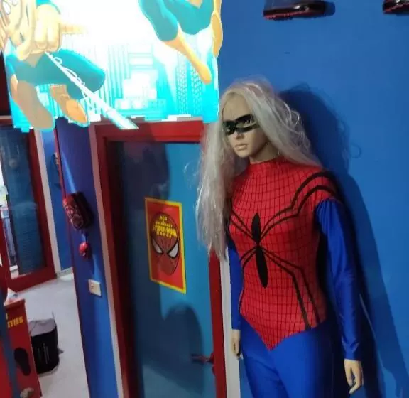 پانسیون Affitto Breve Spider Man House