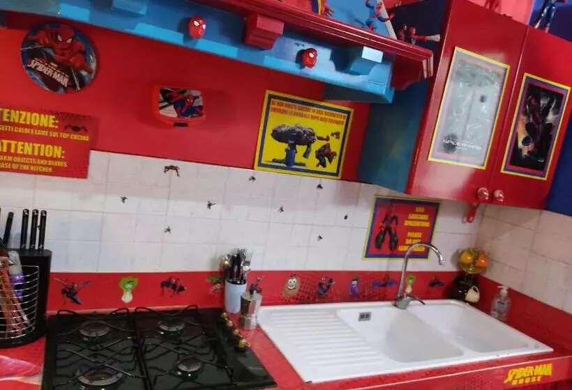 پانسیون Affitto Breve Spider Man House