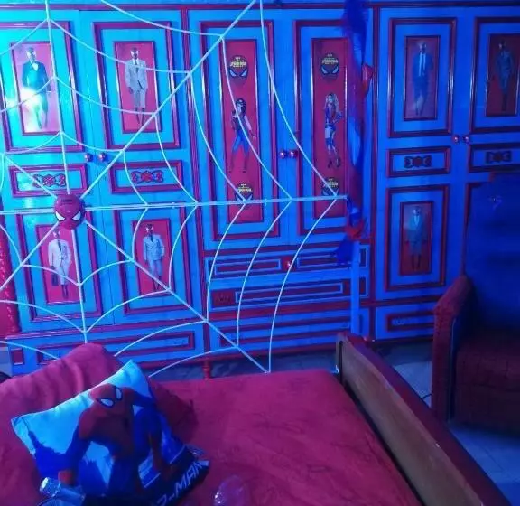 پانسیون Affitto Breve Spider Man House