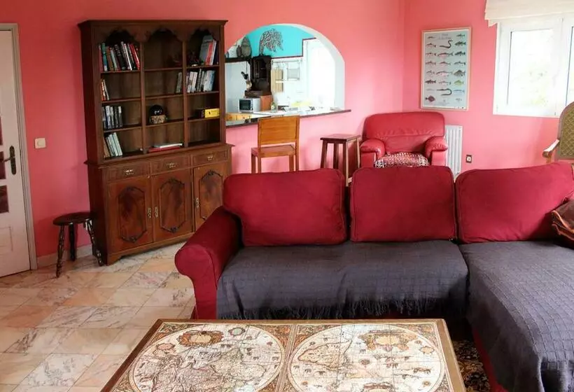 ペンション Casa Gwendoline   Albergue / Hostel / Al   Caminho Da Costa