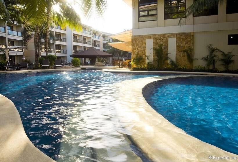 Henann Lagoon Resort