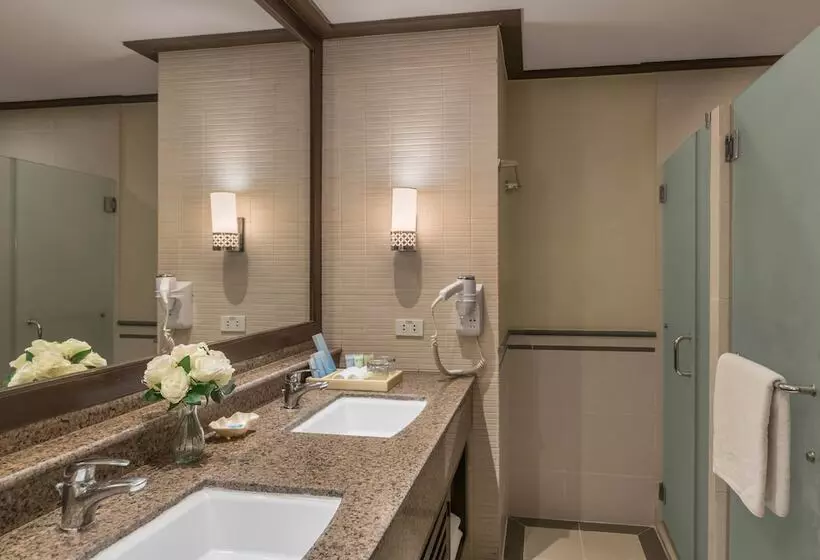 Henann Lagoon Resort