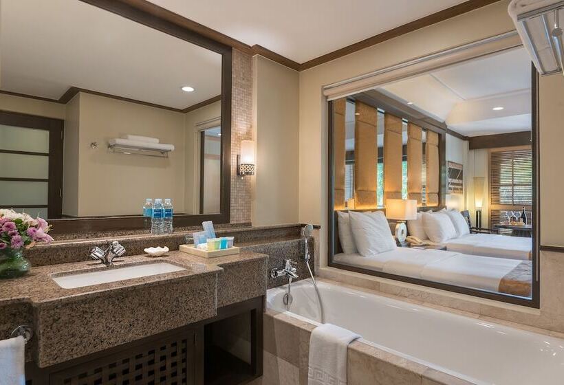 Henann Lagoon Resort