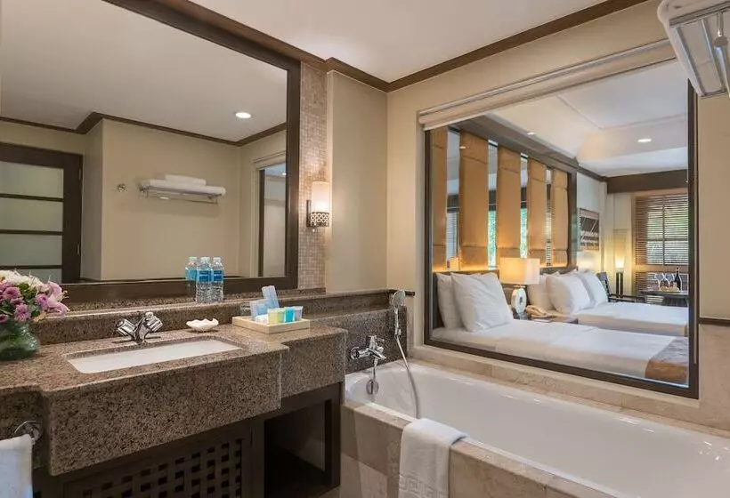 Henann Lagoon Resort