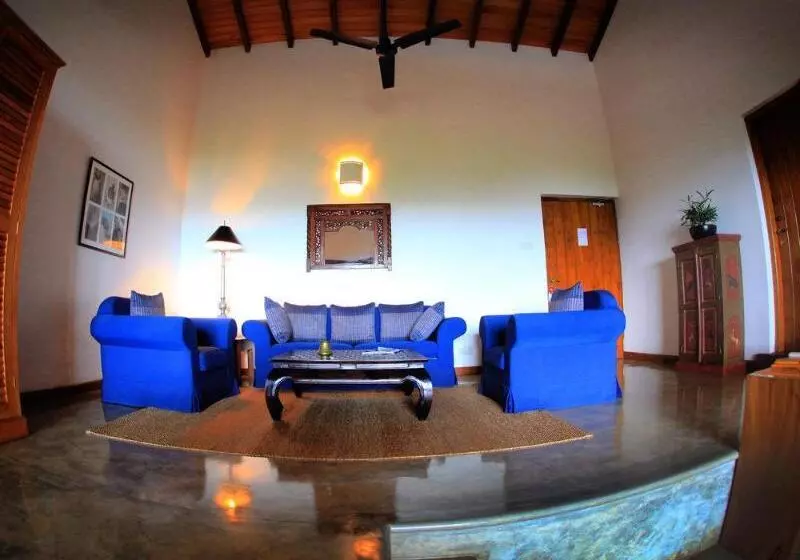 בית מלון כפרי Aditya Resort