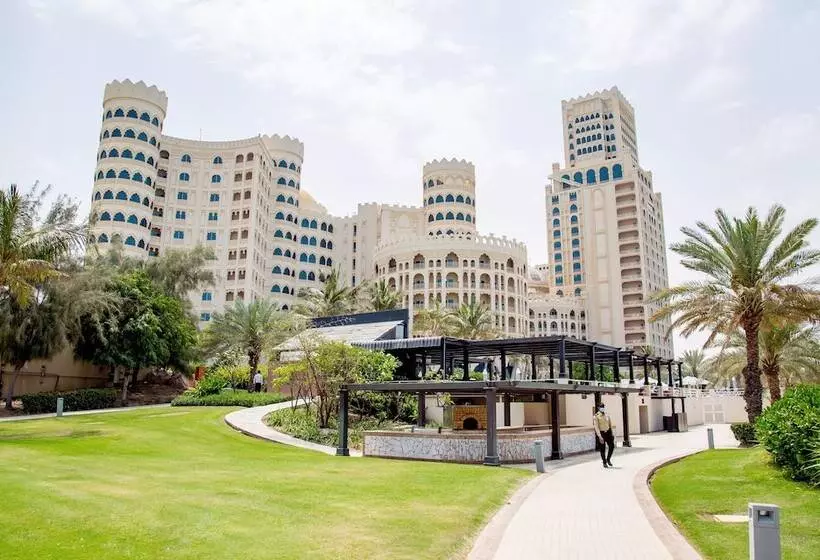 Отель Al Hamra Residence