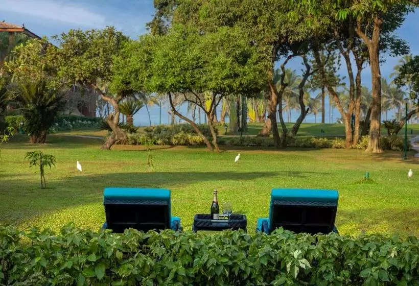 酒店 Caravela Beach Resort