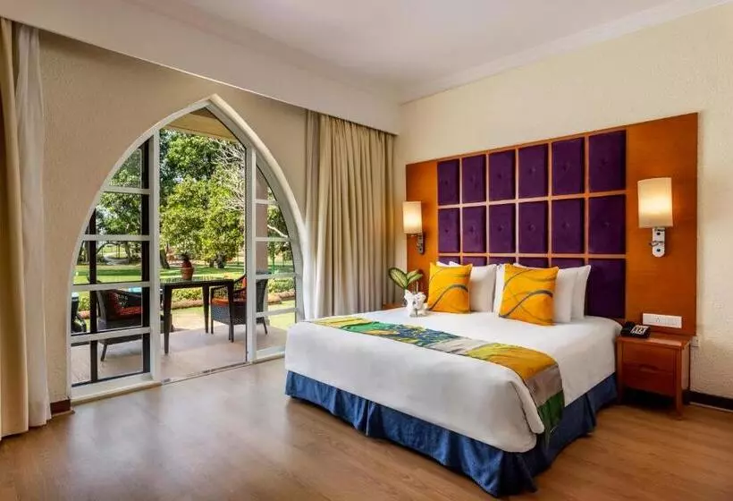 酒店 Caravela Beach Resort