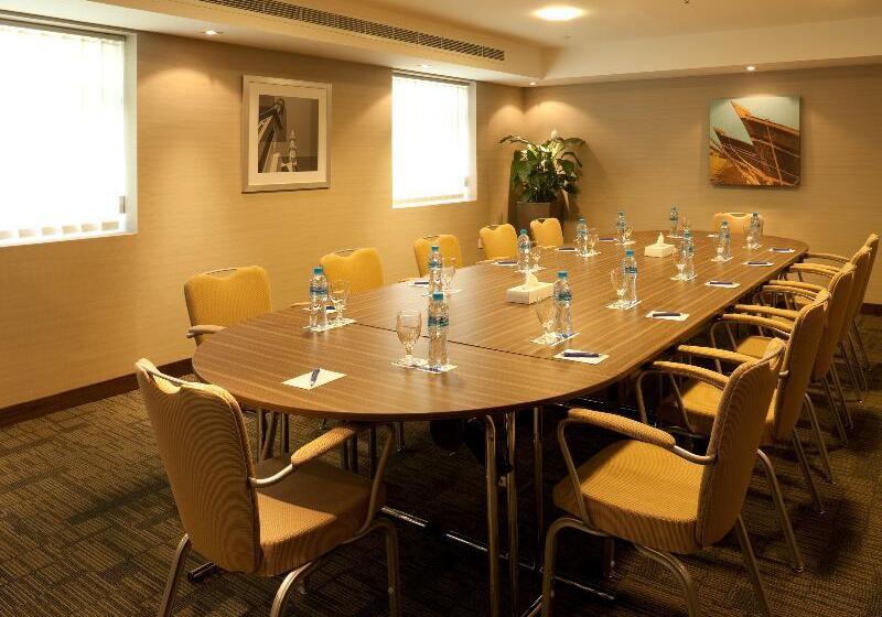 Отель Citymax Sharjah