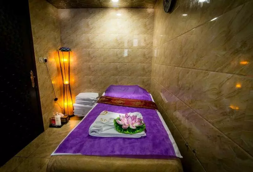 Hotel The Eclipse Boutique Suites