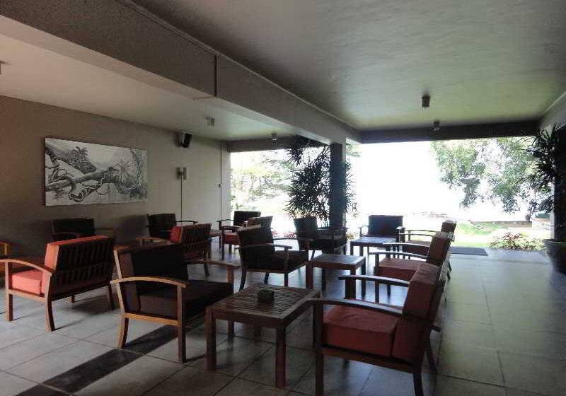 호텔 Ekho Safari Tissa