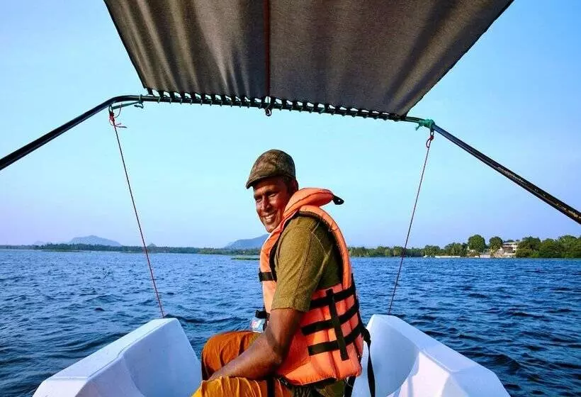 호텔 Ekho Safari Tissa