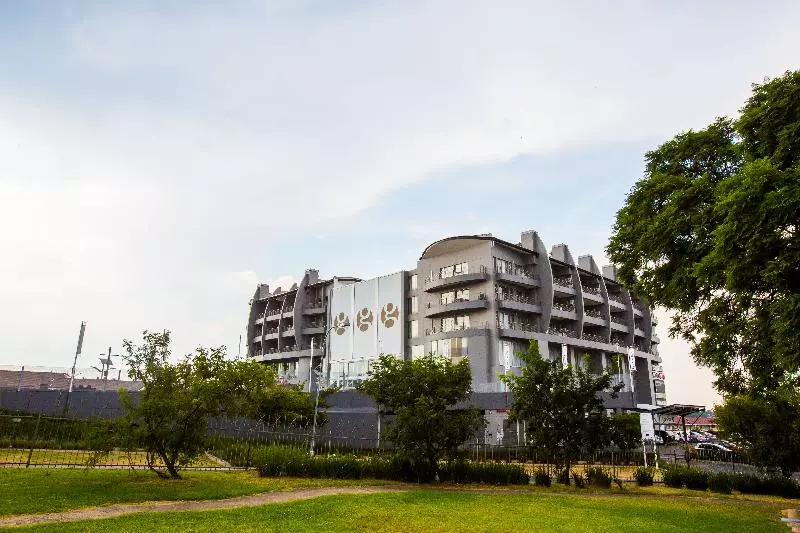 בית מלון כפרי Genesis Allsuite