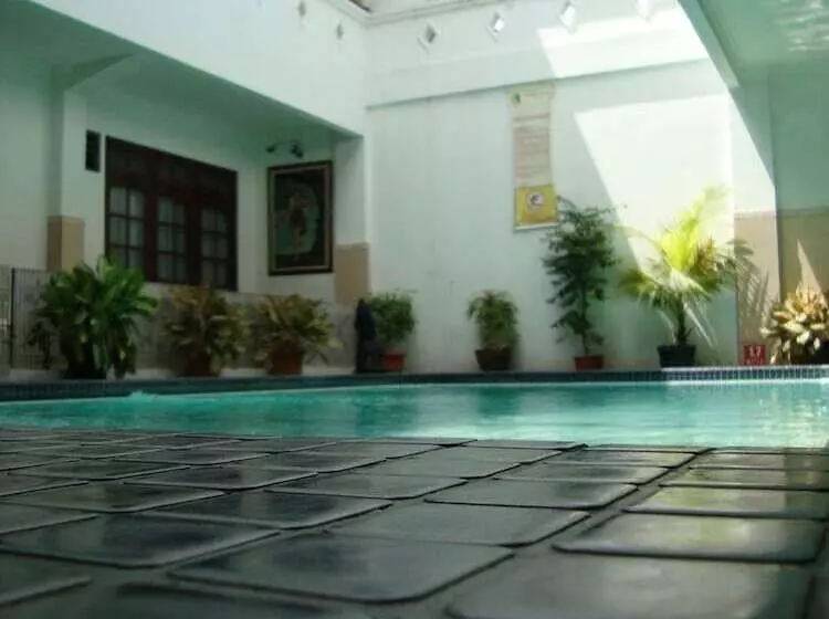 Отель Gloria Amanda