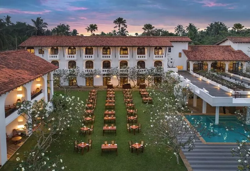 Hotel Heritance Ayurveda