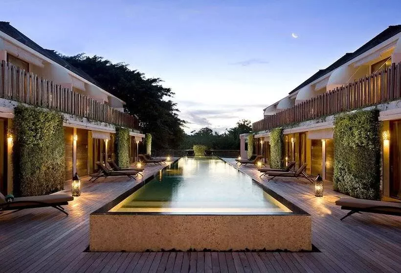 Kupu Kupu Jimbaran Beach Hotel & Spa By L’occitane