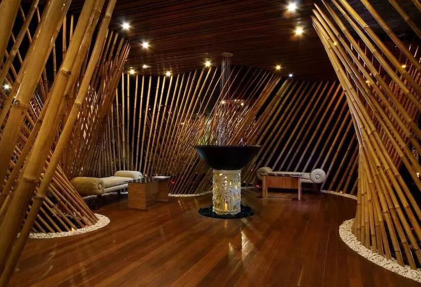 Kupu Kupu Jimbaran Beach Hotel & Spa By L’occitane