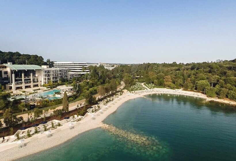 Lone Hotel By Maistra Collection