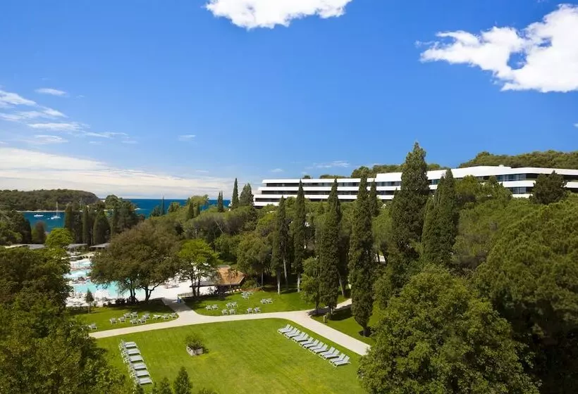 Lone Hotel By Maistra Collection