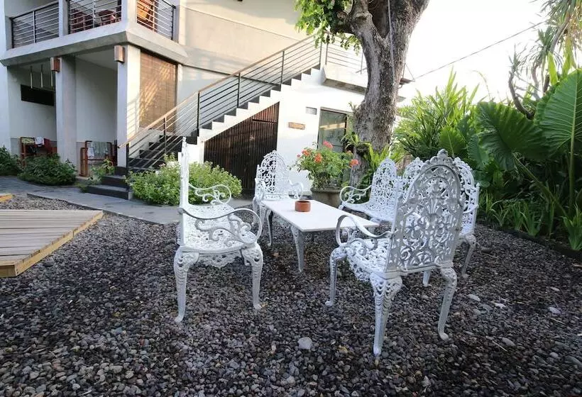Отель Pondok Sari Kuta