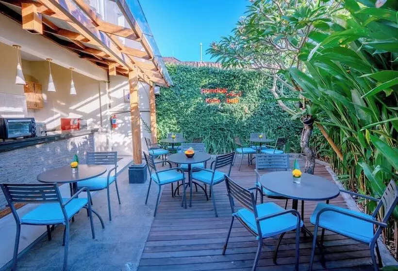 Отель Pondok Sari Kuta