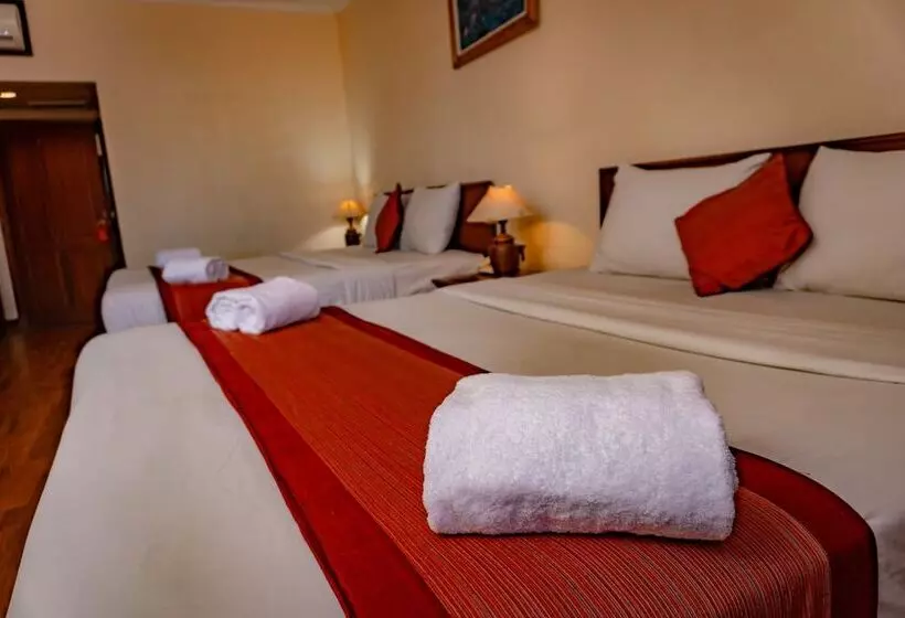 ホテル Puri Dibia