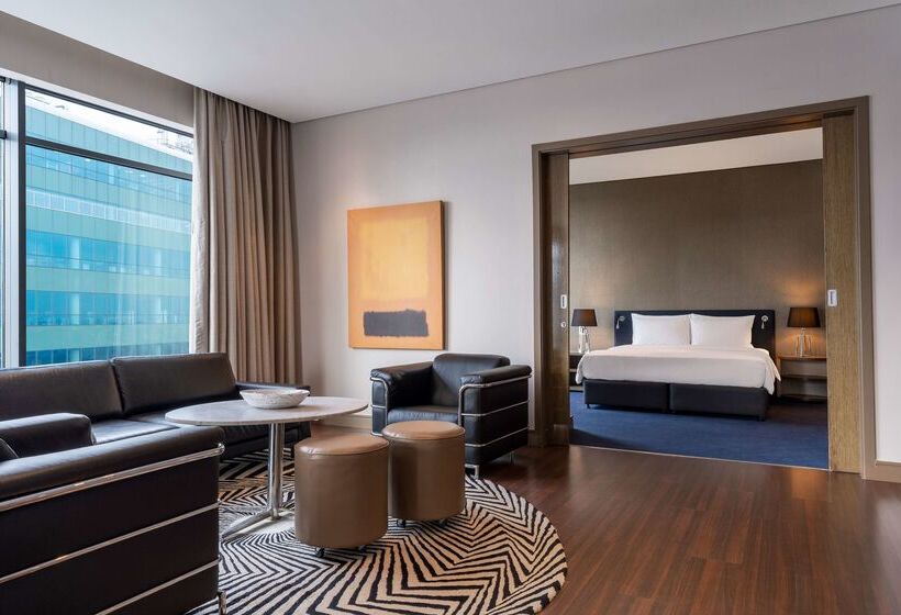 Radisson Blu Gautrain Hotel, Sandton Johannesburg