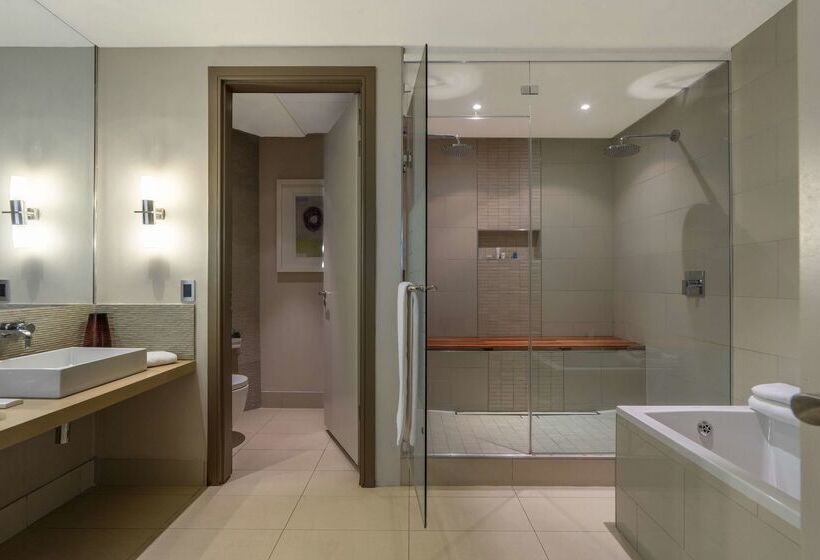 Radisson Blu Gautrain Hotel, Sandton Johannesburg