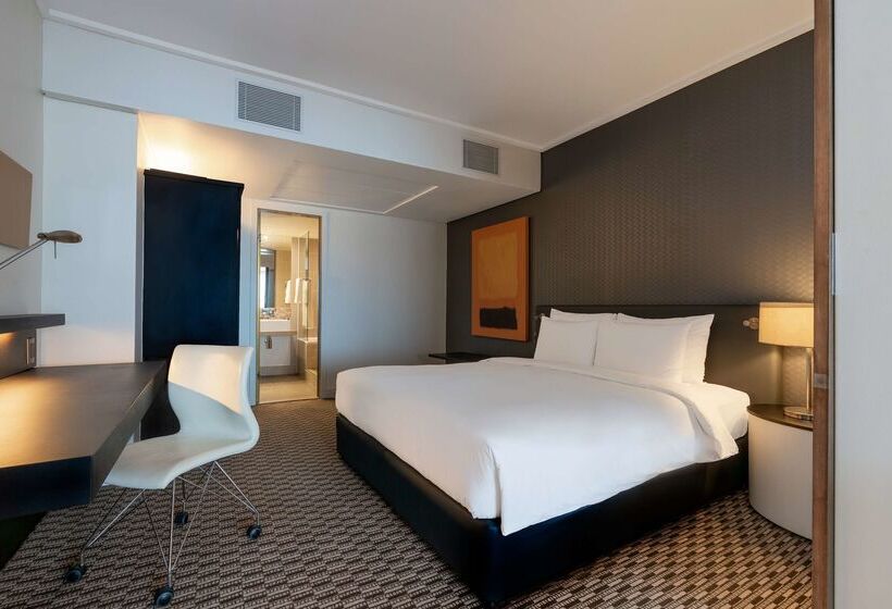 Radisson Blu Gautrain Hotel, Sandton Johannesburg