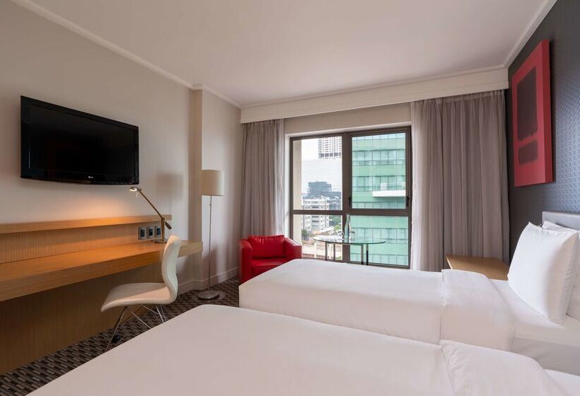 Radisson Blu Gautrain Hotel, Sandton Johannesburg