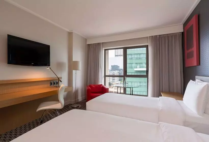 Radisson Blu Gautrain Hotel, Sandton Johannesburg