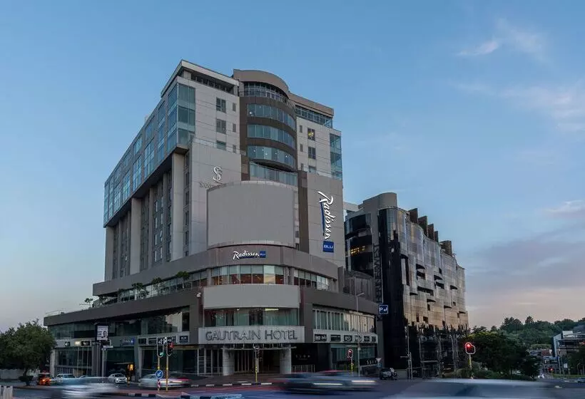 Radisson Blu Gautrain Hotel, Sandton Johannesburg