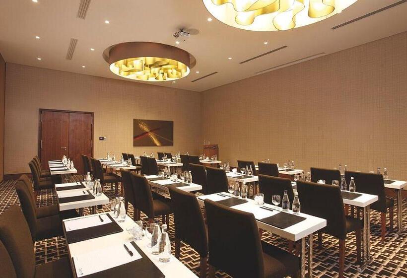 Radisson Blu Gautrain Hotel, Sandton Johannesburg