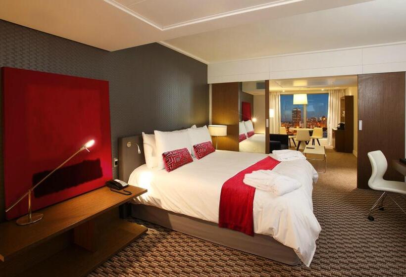 Radisson Blu Gautrain Hotel, Sandton Johannesburg