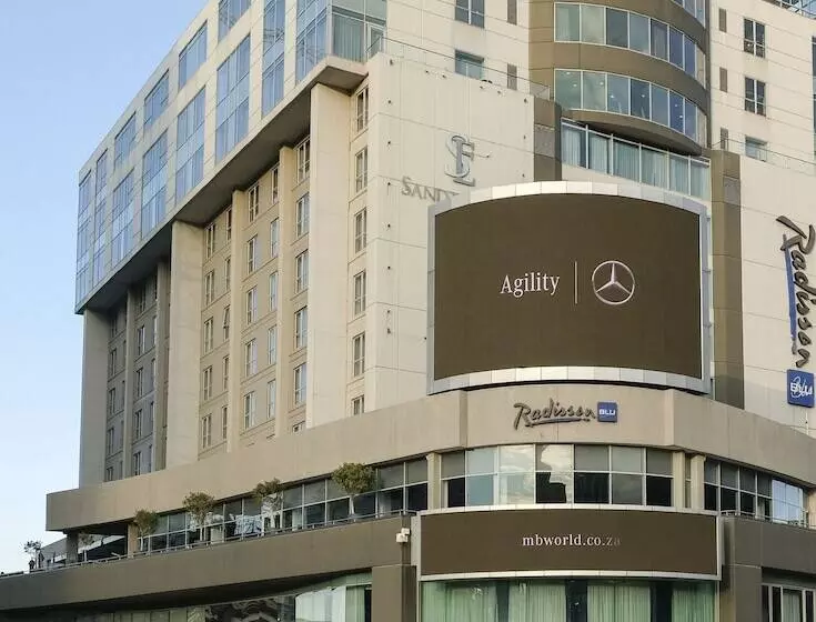 Radisson Blu Gautrain Hotel, Sandton Johannesburg