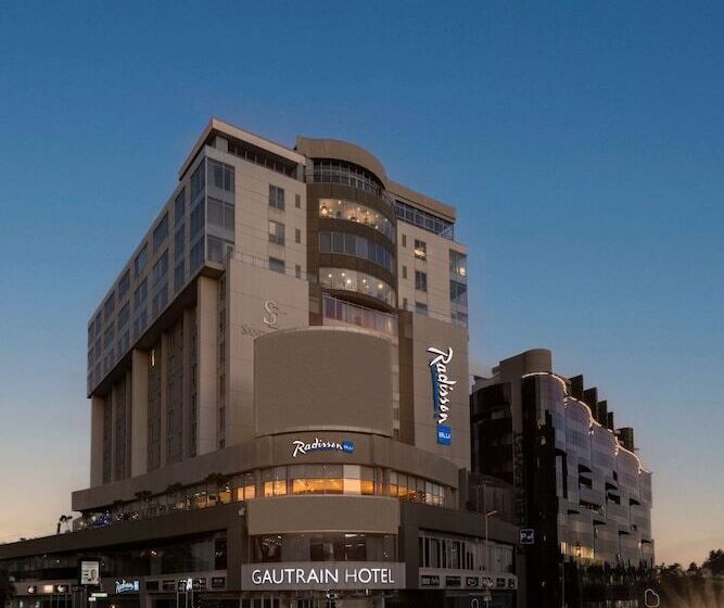 Radisson Blu Gautrain Hotel, Sandton Johannesburg