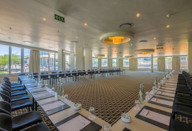Radisson Blu Gautrain Hotel, Sandton Johannesburg