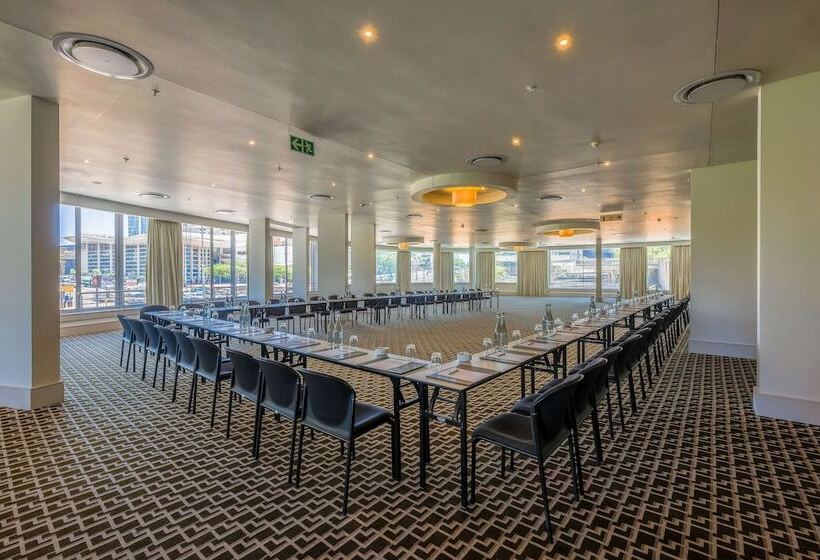 Radisson Blu Gautrain Hotel, Sandton Johannesburg