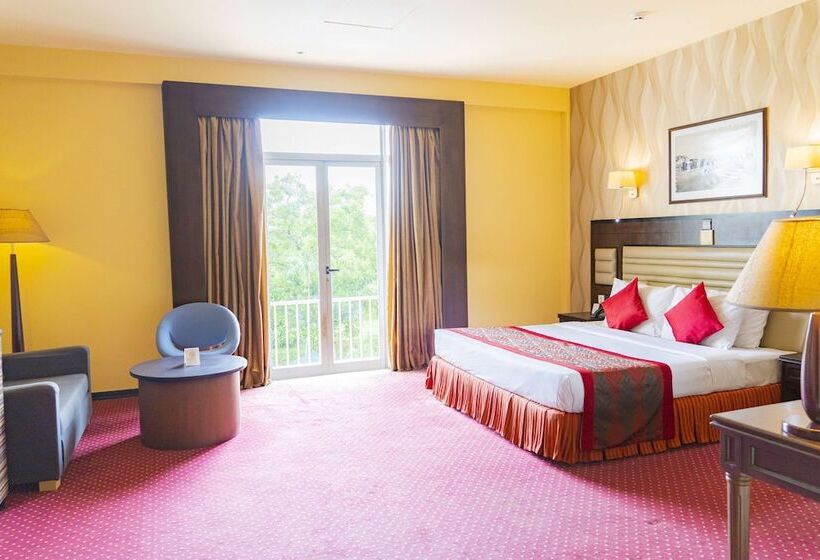 ホテル Ramada Katunayake