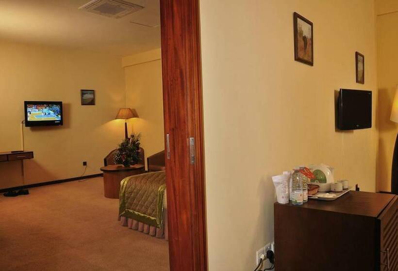 ホテル Ramada Katunayake