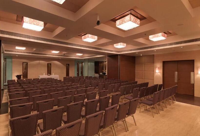 Spree Shivai Hotel Pimpri