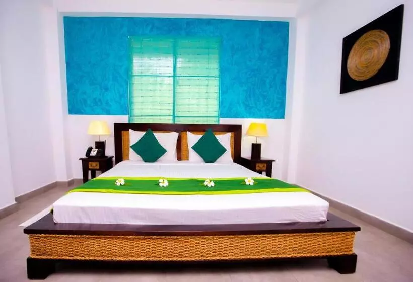 St.lachlan Hotel & Suites