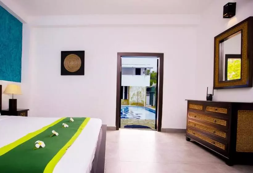 St.lachlan Hotel & Suites